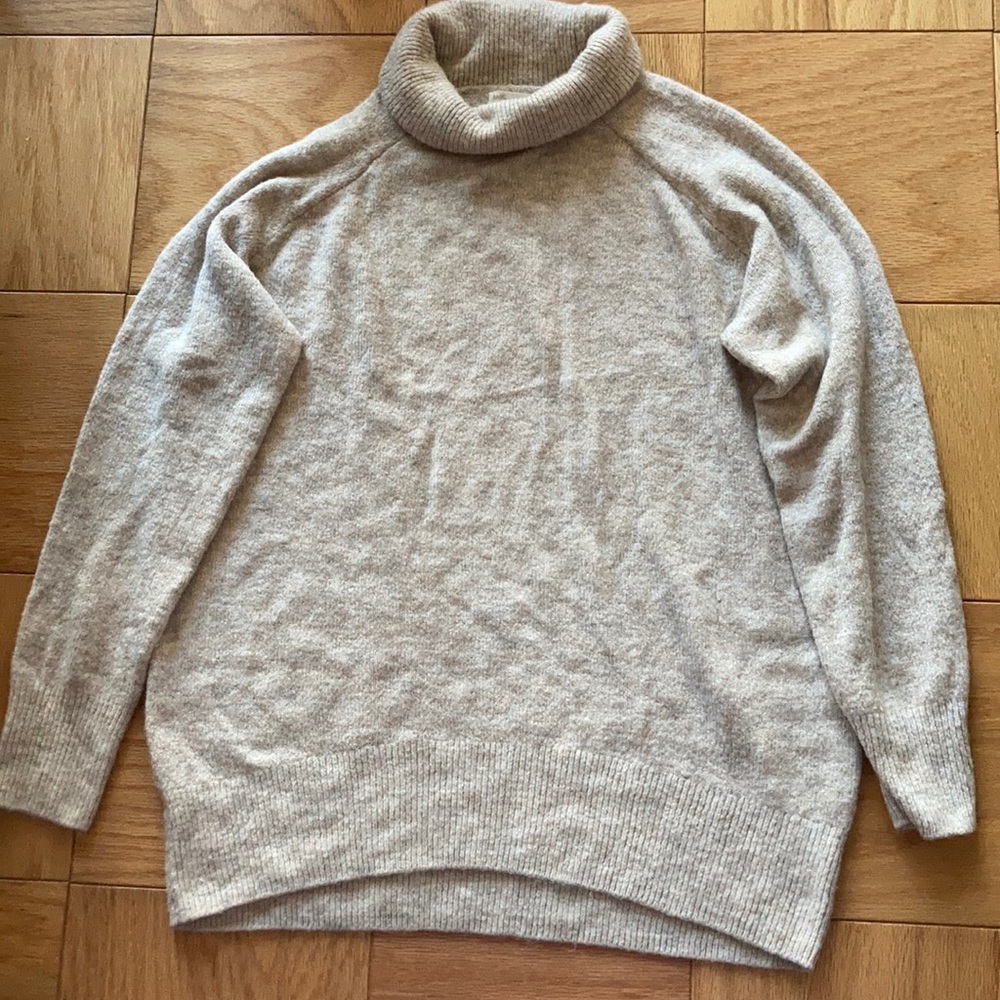 H&M long sleeves sweater